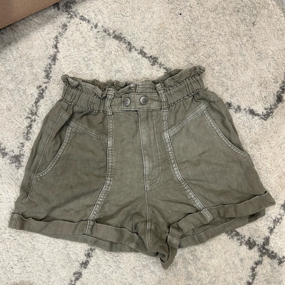 American Eagle Green Shorts